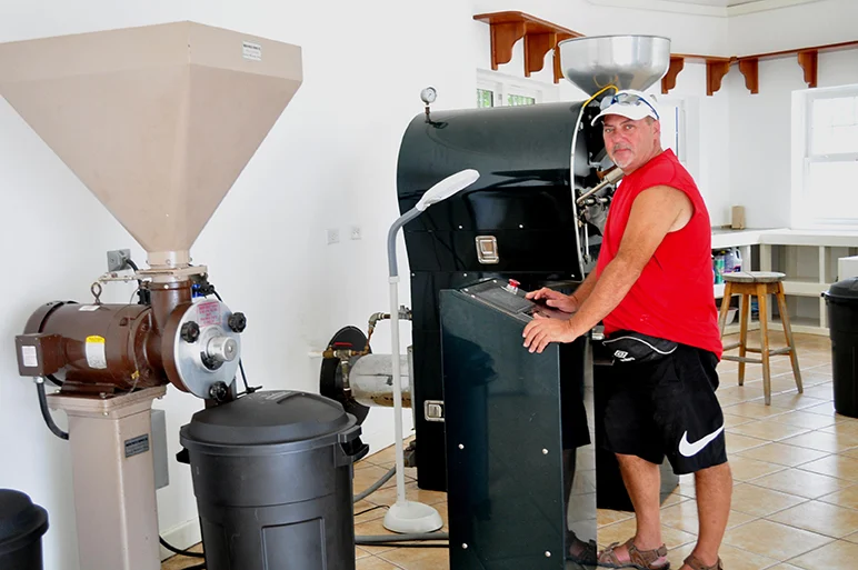 paul-duville-caye-coffee.webp